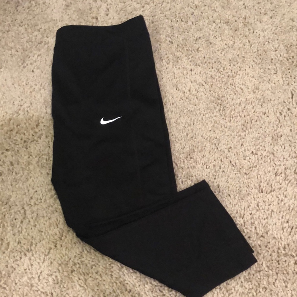 NIKE short leggings
